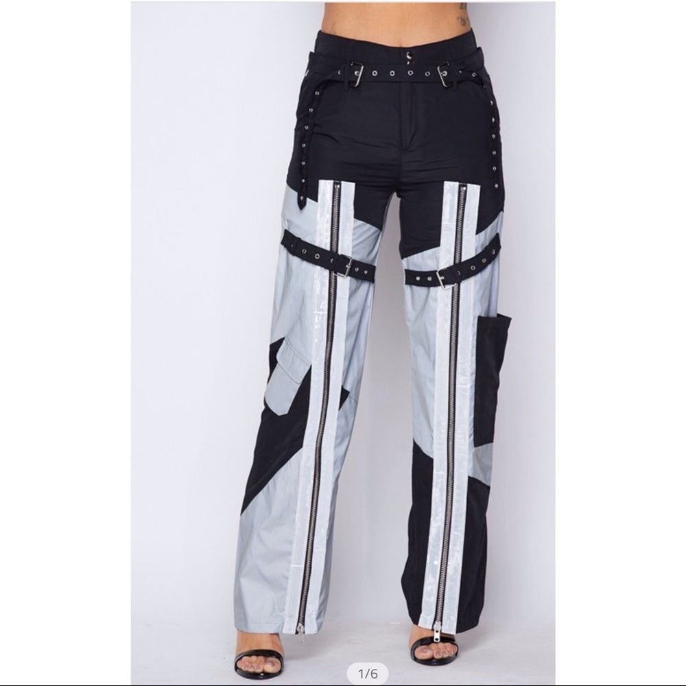 🆕 Women’s Reflective Zipper Cargo Pants